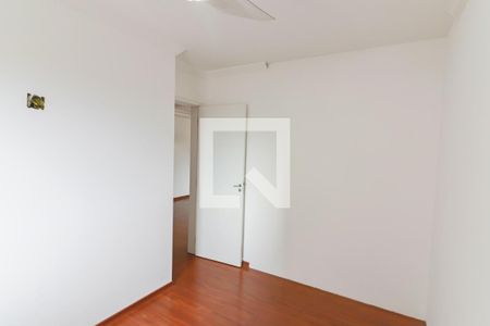 Quarto 1 de apartamento para alugar com 2 quartos, 52m² em Jardim do Lago, São Paulo