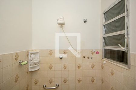 Banheiro 1 de kitnet/studio para alugar com 1 quarto, 30m² em Copacabana, Rio de Janeiro