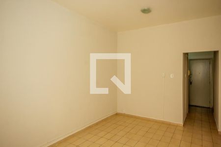 Sala de kitnet/studio para alugar com 1 quarto, 30m² em Copacabana, Rio de Janeiro