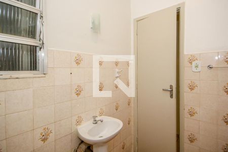 Banheiro 1 de kitnet/studio para alugar com 1 quarto, 30m² em Copacabana, Rio de Janeiro