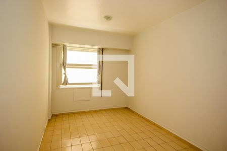 Sala de kitnet/studio para alugar com 1 quarto, 30m² em Copacabana, Rio de Janeiro