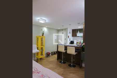 Sala de apartamento à venda com 2 quartos, 60m² em Vila Valparaiso, Santo André