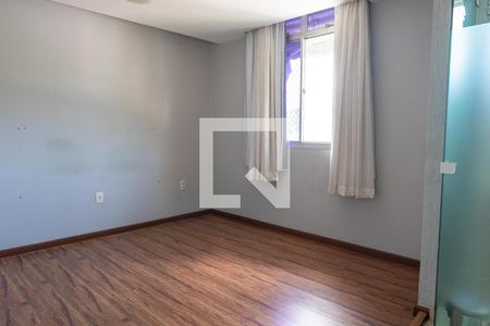 Suíte master de apartamento à venda com 1 quarto, 60m² em Fonseca, Niterói