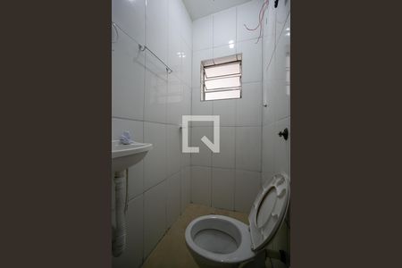 Banheiro de casa de condomínio para alugar com 1 quarto, 30m² em Imirim, São Paulo