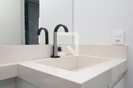 Banheiro de apartamento para alugar com 1 quarto, 27m² em Brás, São Paulo