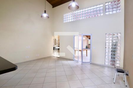 Sala 1 de casa para alugar com 9 quartos, 500m² em Vila Bertioga, São Paulo