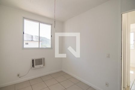 Quarto 1 de apartamento para alugar com 2 quartos, 50m² em Jacarepaguá, Rio de Janeiro