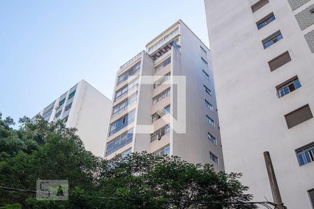 Apartamento para alugar com 210m², 3 quartos e 2 vagas Apartamento para alugar com 210m², 3 quartos e 2 vagasFachada