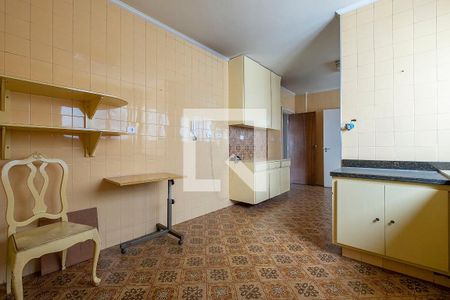 Apartamento para alugar com 210m², 3 quartos e 2 vagas Apartamento para alugar com 210m², 3 quartos e 2 vagasCozinha