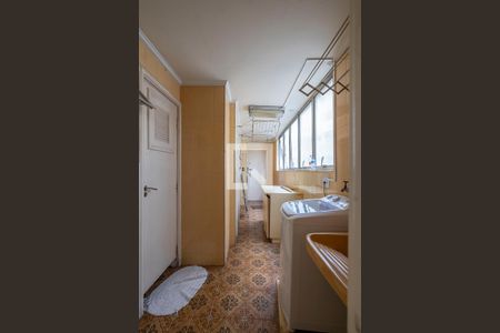 Apartamento para alugar com 210m², 3 quartos e 2 vagas Apartamento para alugar com 210m², 3 quartos e 2 vagasLavanderia