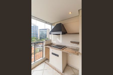 Churrasqueira na varanda de apartamento à venda com 2 quartos, 73m² em Pinheiros, São Paulo