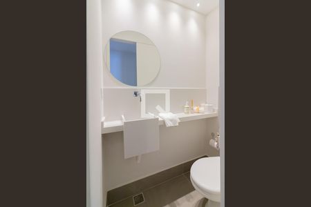 Lavabo de apartamento para alugar com 2 quartos, 78m² em Indianópolis, São Paulo