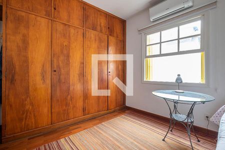 Quarto 2 de casa para alugar com 2 quartos, 98m² em Pinheiros, São Paulo