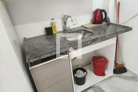 Cozinha de apartamento para alugar com 1 quarto, 28m² em Centro, Rio de Janeiro