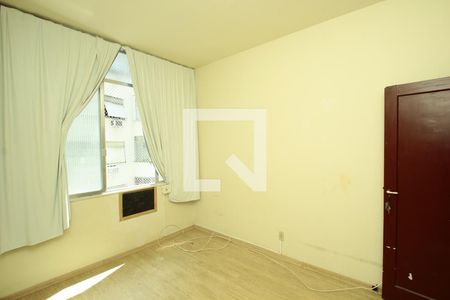 Quarto 1 de apartamento para alugar com 2 quartos, 100m² em Laranjeiras, Rio de Janeiro