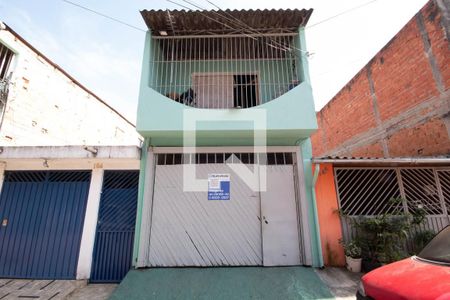Casa de condomínio à venda com 350m², 6 quartos e 3 vagas Casa de condomínio à venda com 350m², 6 quartos e 3 vagasFachada