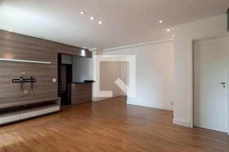 Sala de apartamento para alugar com 2 quartos, 74m² em Jardim Tupanci, Barueri