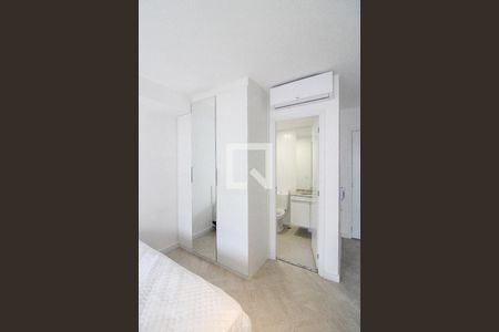 Sala/Quarto de apartamento para alugar com 1 quarto, 26m² em Pinheiros, São Paulo