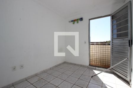 Quarto 2 de apartamento para alugar com 2 quartos, 52m² em Taguatinga Norte (taguatinga), Brasília