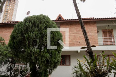 Casa de condomínio para alugar com 130m², 2 quartos e 4 vagas Casa de condomínio para alugar com 130m², 2 quartos e 4 vagasFachada