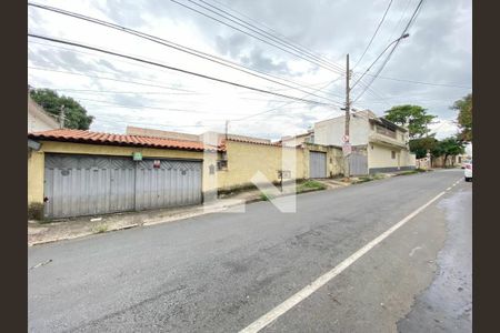 Casa à venda com 1 quarto, 600m² em Esplanada, Belo Horizonte