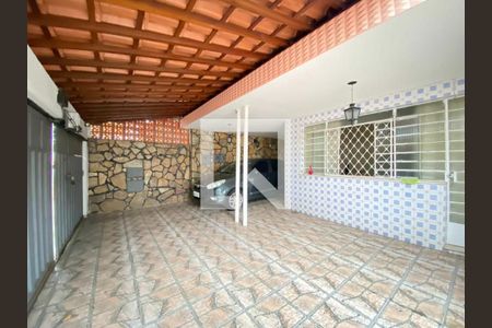 Casa à venda com 1 quarto, 600m² em Esplanada, Belo Horizonte