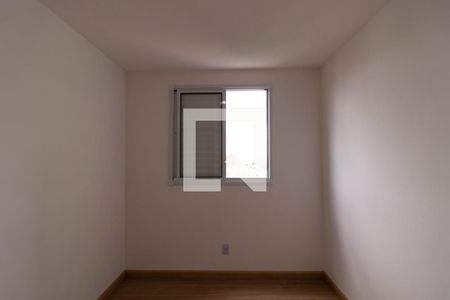 Quarto 1 de apartamento para alugar com 2 quartos, 46m² em Jardim Íris, São Paulo