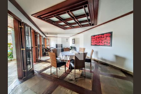 Casa à venda com 5 quartos, 465m² em Santa Amélia, Belo Horizonte