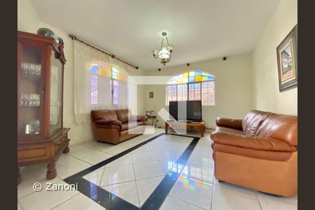 Casa à venda com 4 quartos, 187m² em Sagrada Família, Belo Horizonte