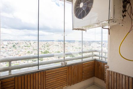 Sacada de apartamento para alugar com 2 quartos, 62m² em Jardim Tucunduva, Carapicuíba