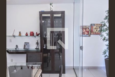 Apartamento à venda com 3 quartos, 102m² em Castelo, Belo Horizonte