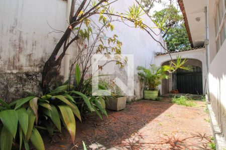 Casa à venda com 7 quartos, 559m² em Prado, Belo Horizonte