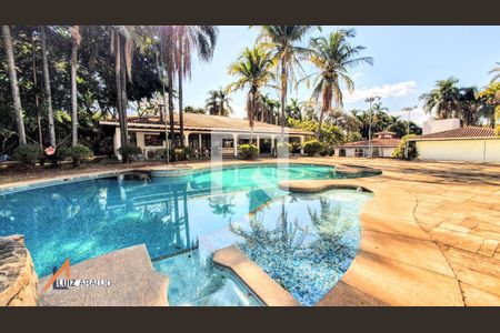 Casa à venda com 5 quartos, 1800m² em Bandeirantes (Pampulha), Belo Horizonte