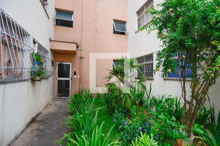 Apartamento à venda com 2 quartos, 45m² em Heliópolis, Belo Horizonte