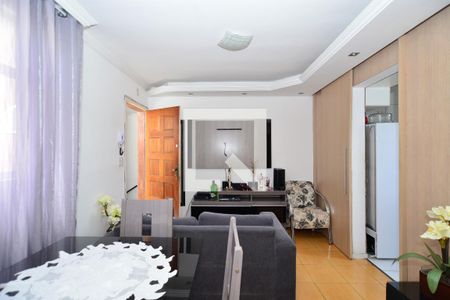 Apartamento à venda com 2 quartos, 45m² em Heliópolis, Belo Horizonte