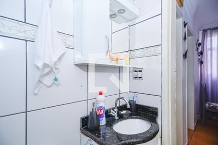 Apartamento à venda com 2 quartos, 45m² em Heliópolis, Belo Horizonte