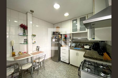 Apartamento à venda com 3 quartos, 140m² em Cidade Jardim, Belo Horizonte