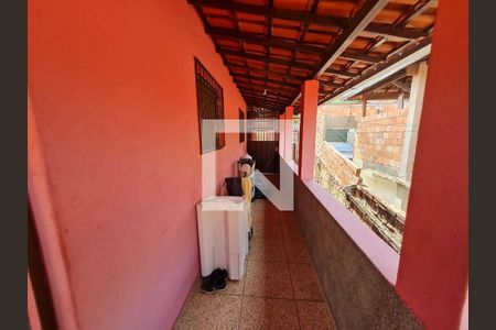 Casa para alugar com 10 quartos, 400m² em Letícia, Belo Horizonte