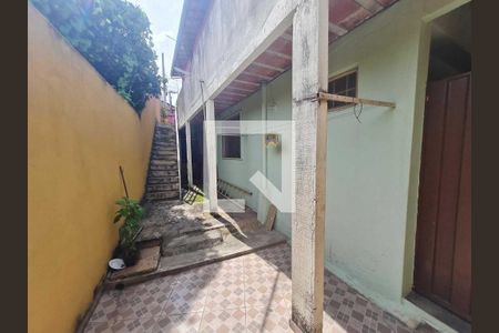 Casa para alugar com 10 quartos, 400m² em Letícia, Belo Horizonte