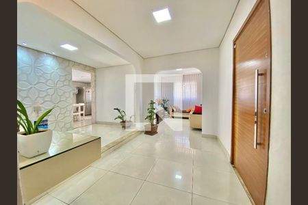 Casa à venda com 3 quartos, 191m² em Concórdia, Belo Horizonte