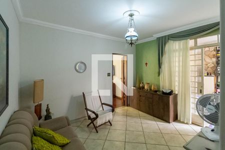 Sala 3 de casa para alugar com 4 quartos, 300m² em Alípio de Melo, Belo Horizonte