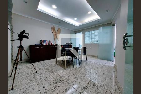 Casa à venda com 18 quartos, 650m² em Santa Efigênia, Belo Horizonte