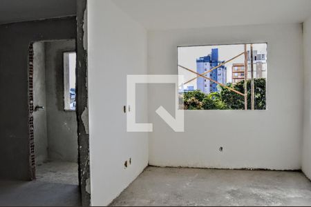 Apartamento à venda com 3 quartos, 77m² em Nova Floresta, Belo Horizonte