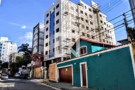 Apartamento à venda com 3 quartos, 77m² em Nova Floresta, Belo Horizonte