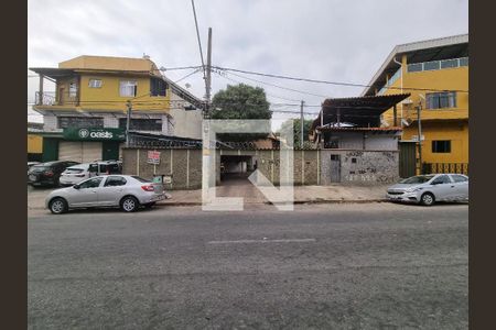 Casa à venda com 2 quartos, 220m² em Guarani, Belo Horizonte