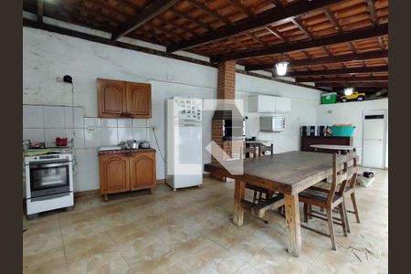 Casa para alugar com 320m², 3 quartos e 2 vagas