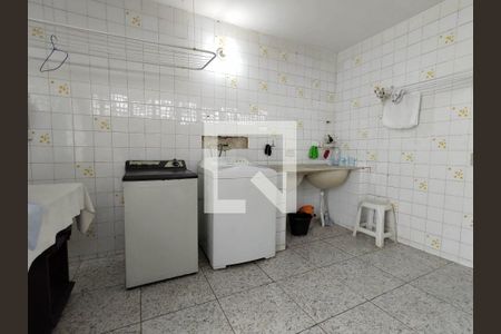Casa para alugar com 320m², 3 quartos e 2 vagas