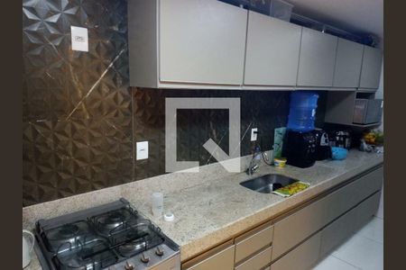 Apartamento à venda com 3 quartos, 61m² em Santa Mônica, Belo Horizonte