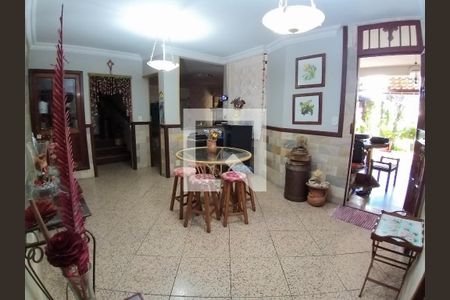 Casa à venda com 5 quartos, 287m² em Vila Cloris, Belo Horizonte