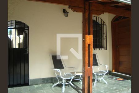 Casa à venda com 3 quartos, 160m² em Palmares, Belo Horizonte